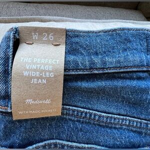Brand new Madewell Perfect Vintage Wide-Leg Jean, size 26